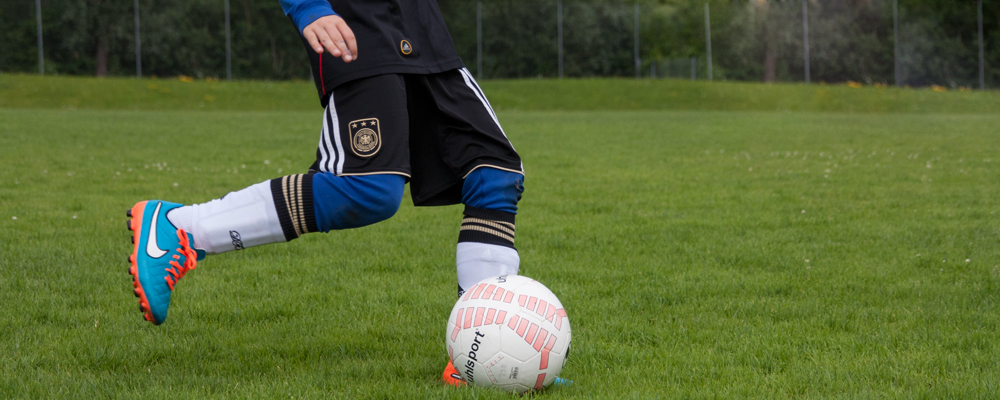 Die Fussballschule Alpenkick bietet professionalles Leistungstraining für Fussballer und Sportler